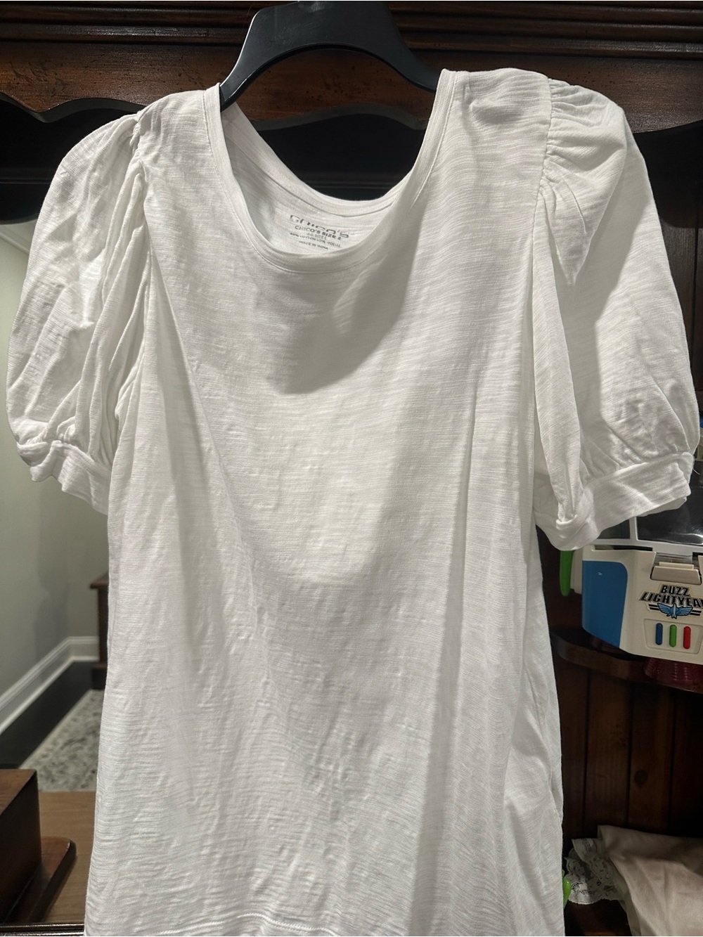 Chico's White Puff Sleeve Crewneck Tee (size 2/large)